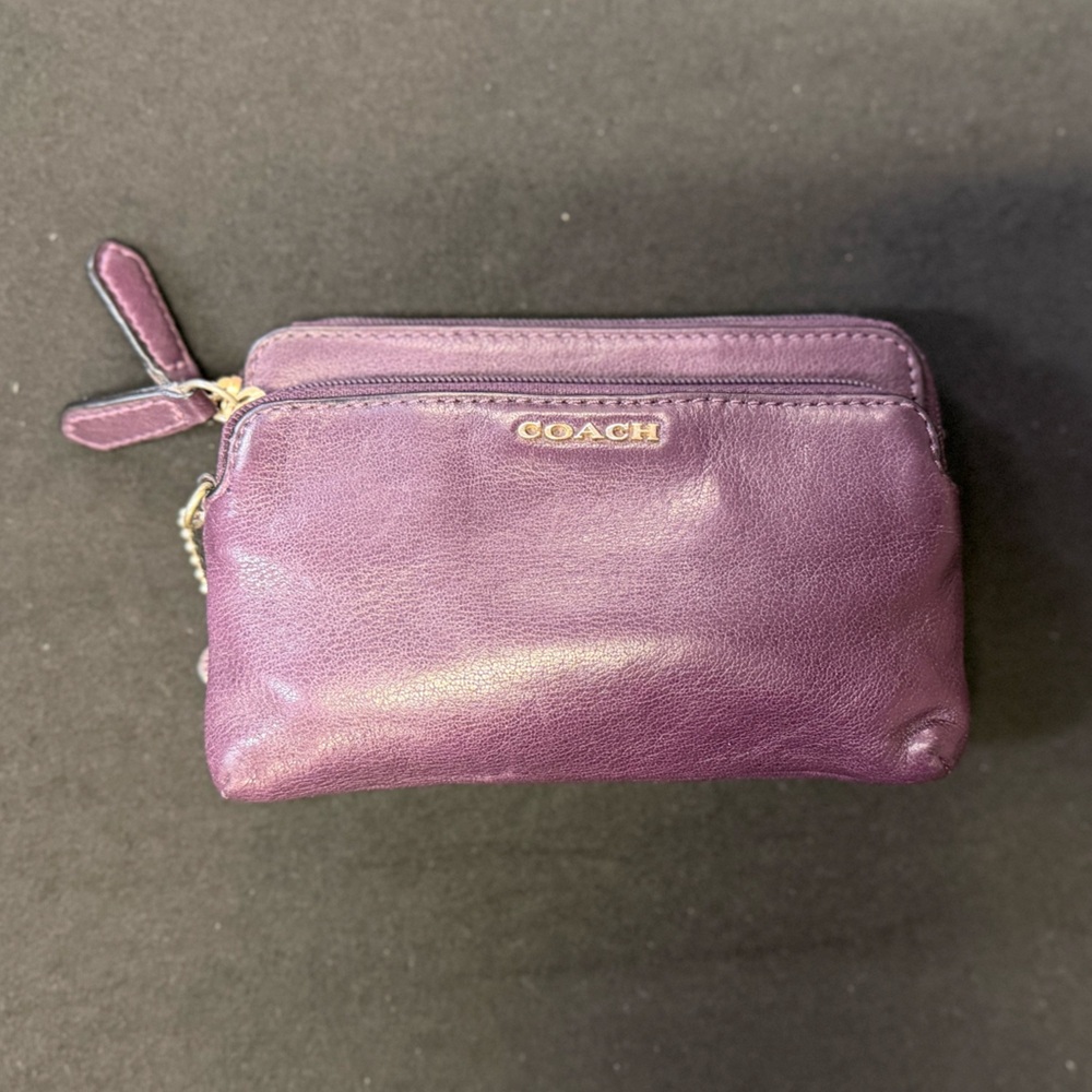 MADISON LEATHER DOUBLE ZIP WRISTLET (COACH F50310)